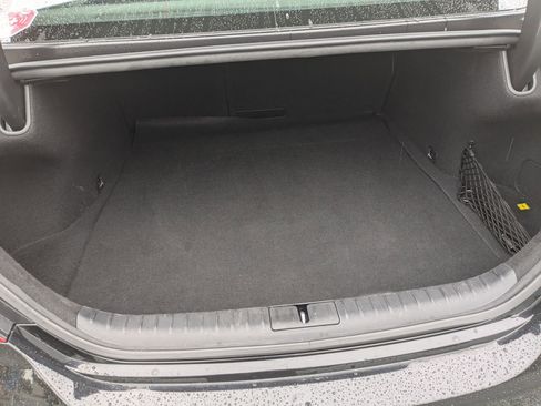 Used 2023 Genesis G70 2.0T image 25