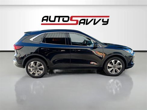 Used 2024 Ford Escape Platinum w/ Premium Technology Package image 8