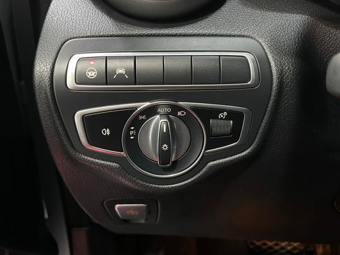 Used 2019 Mercedes-Benz GLC 350e 4MATIC image 22