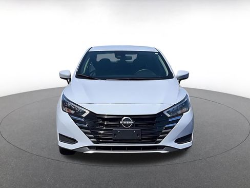 Used 2025 Nissan Versa SV FWD image 3