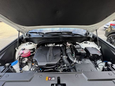 Used 2025 Hyundai Santa Fe SEL image 35