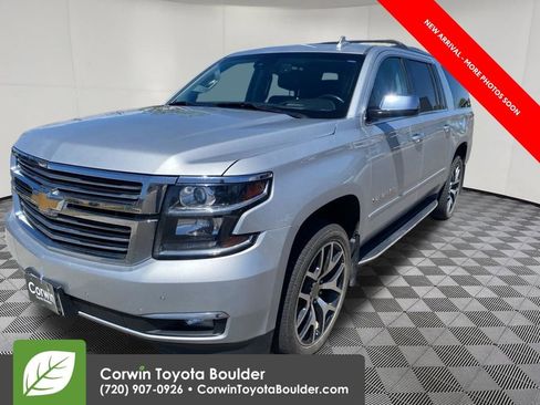 Used 2017 Chevrolet Suburban Premier AWD/4WD image 3
