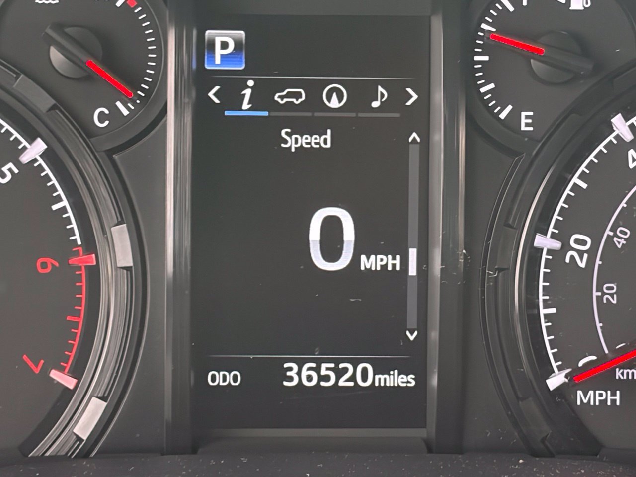 Used 2024 Toyota 4Runner SR5 AWD/4WD image 11