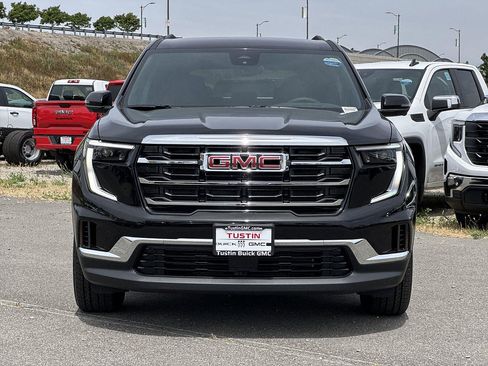 New 2026 GMC Acadia Elevation FWD image 2