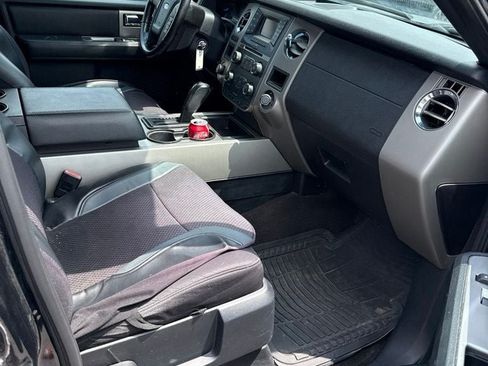 Used 2015 Ford Expedition XLT AWD/4WD image 7