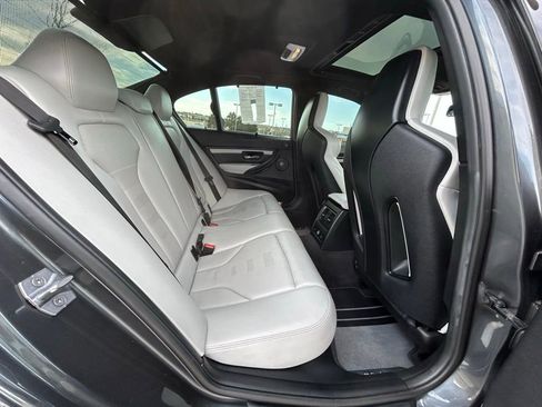 Used 2017 BMW M3 RWD image 30