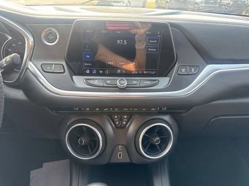 Used 2020 Chevrolet Blazer LT FWD image 27