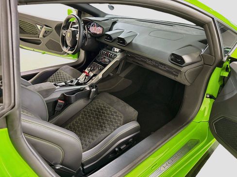 Used 2017 Lamborghini Huracan LP 580-2 RWD image 28