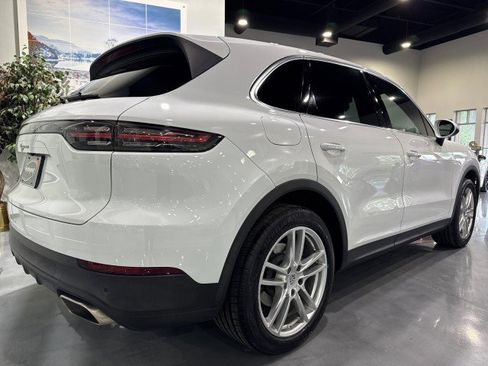 Used 2019 Porsche Cayenne image 33