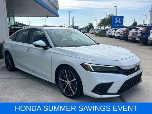 Used 2024 Honda Civic Touring image 3