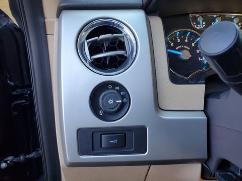 Used 2014 Ford F150 Lariat w/ Equipment Group 501A Mid image 28