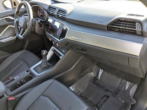 Used 2023 Audi Q3 2.0T Premium image 21