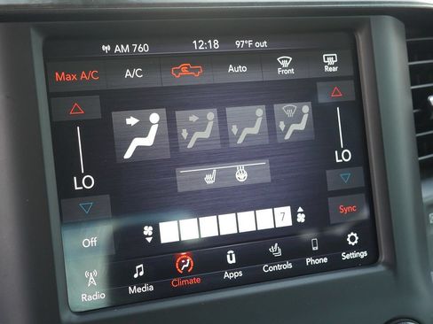 Used 2020 RAM 1500 Big Horn AWD/4WD image 40