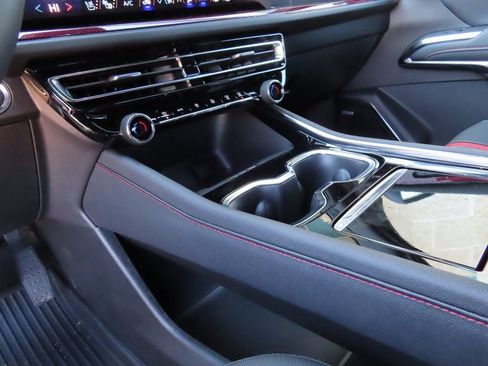 New 2026 Chevrolet Traverse RS w/ LPO, Floor Liner Package image 6