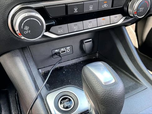 Certified 2023 Nissan Sentra SV w/ Trunk Package FWD image 32