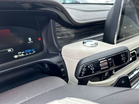 Used 2022 Lincoln Aviator Black Label Grand Touring image 17