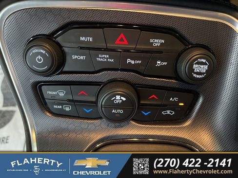 Used 2018 Dodge Challenger GT w/ Technology Group image 26