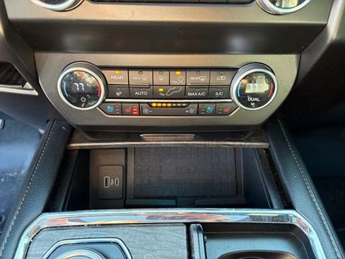 Used 2021 Ford Expedition Limited RWD image 10
