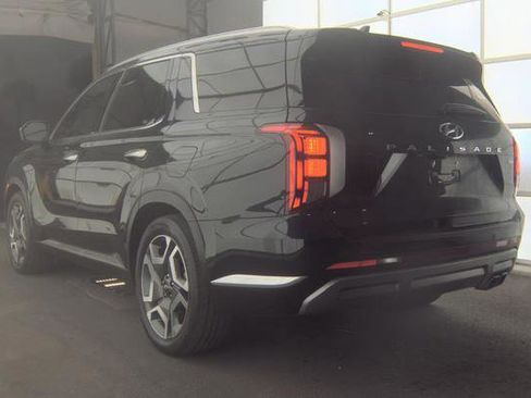 Used 2023 Hyundai Palisade Limited w/ Cargo Package image 4