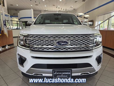 Used 2020 Ford Expedition Platinum AWD/4WD image 2