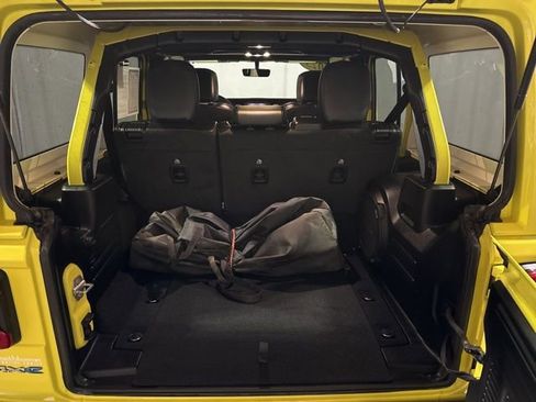 Used 2023 Jeep Wrangler Unlimited Sahara w/ Cold Weather Group image 29