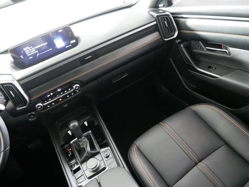 Used 2024 MAZDA CX-50 AWD 2.5 S w/ Cargo Package image 11