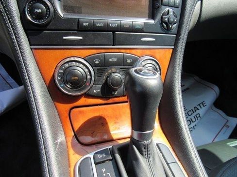Used 2005 Mercedes-Benz SL 500 image 26