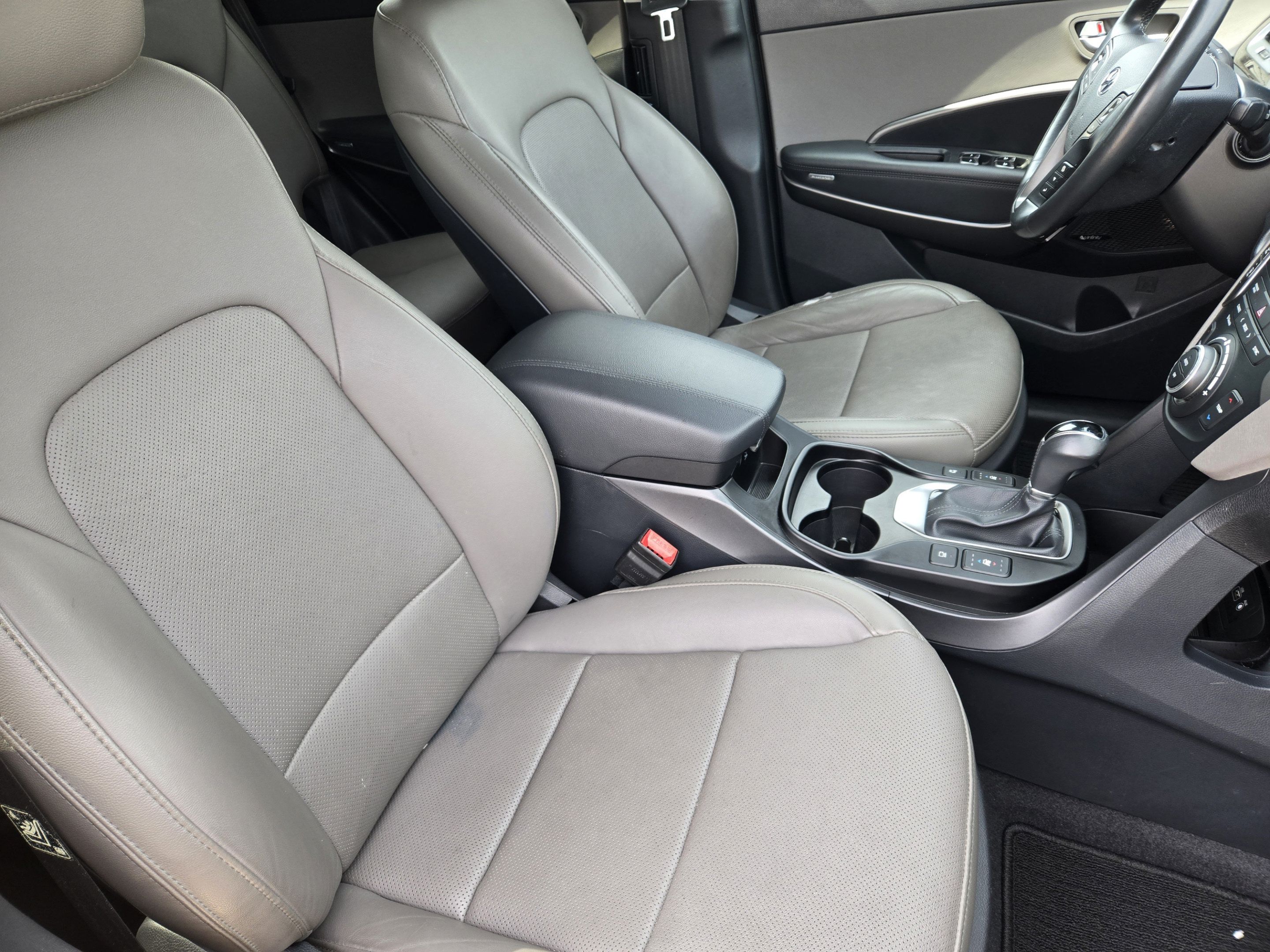Used 2017 Hyundai Santa Fe Sport FWD image 10
