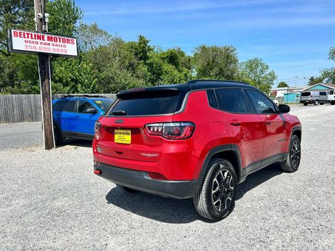 Used 2021 Jeep Compass Trailhawk image 2