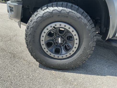 Used 2023 Ford F150 Raptor w/ Raptor Carbon Fiber Package image 10