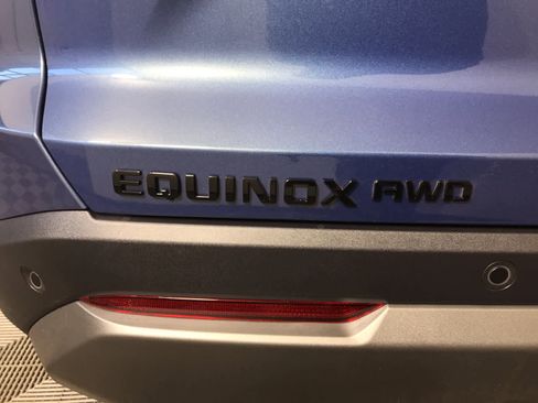 New 2026 Chevrolet Equinox LT w/ Midnight Edition image 18