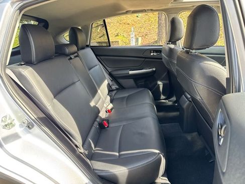 Used 2015 Subaru Crosstrek Touring AWD/4WD image 40