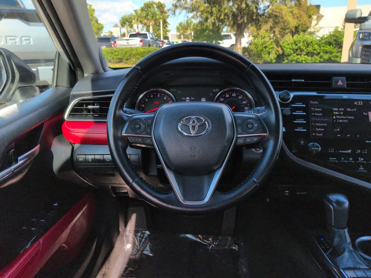 Used 2019 Toyota Camry XSE FWD image 15