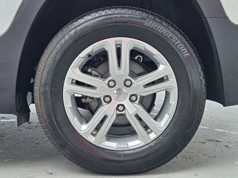 Used 2024 GMC Terrain SLE AWD/4WD image 28