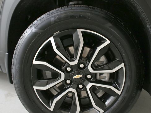 Used 2023 Chevrolet TrailBlazer ACTIV w/ Sun and Liftgate Package AWD/4WD image 34