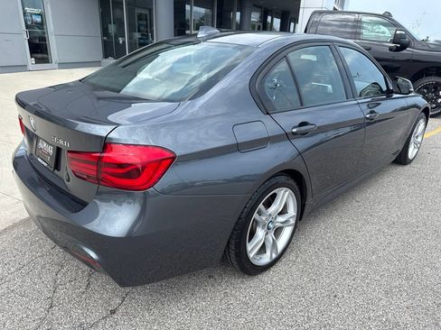 Used 2018 BMW 330i xDrive Sedan AWD/4WD image 5
