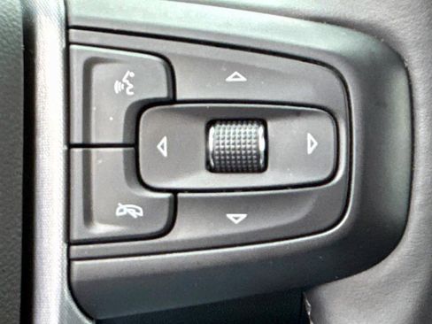Used 2024 GMC Yukon SLT w/ SLT Luxury Package AWD/4WD image 19