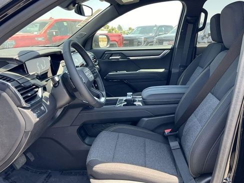 New 2025 GMC Acadia Elevation image 22