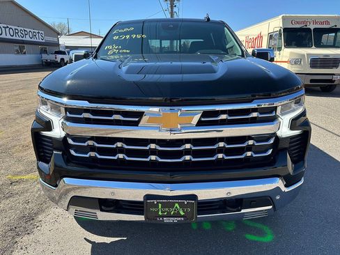 Used 2022 Chevrolet Silverado 1500 LTZ AWD/4WD image 8