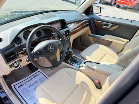 Used 2011 Mercedes-Benz GLK 350 4MATIC image 11