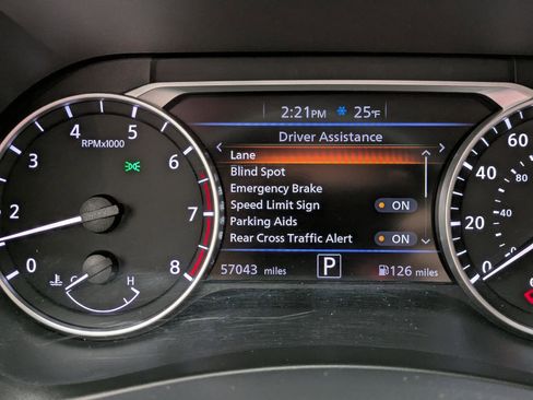 Used 2023 Nissan Sentra SV image 5