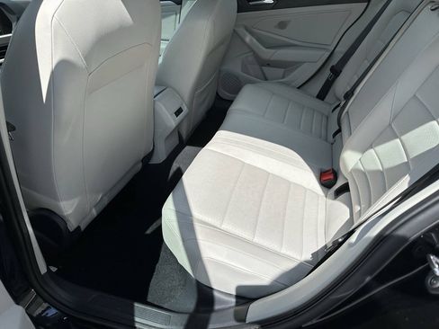 Used 2021 Volkswagen Jetta SE w/ SE Cold Weather Package FWD image 7