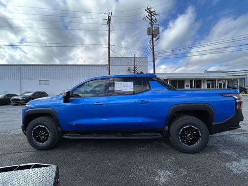 New 2026 Chevrolet Silverado EV Trail Boss image 6