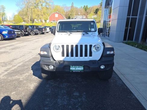 Used 2018 Jeep Wrangler Unlimited Sport S AWD/4WD image 2