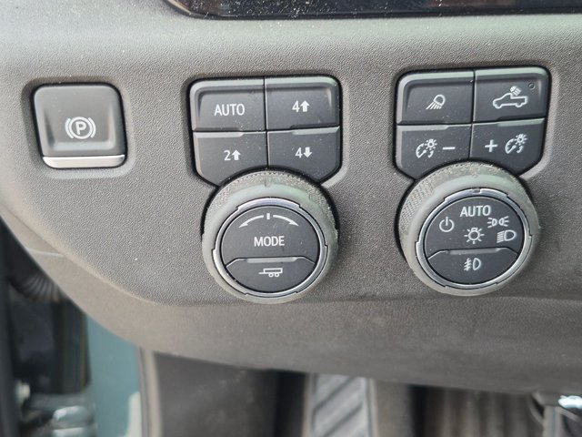Used 2025 Chevrolet Silverado 3500 LTZ w/ LTZ Plus Package AWD/4WD image 13