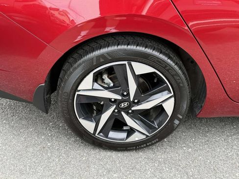 Certified 2023 Hyundai Elantra SEL w/ Convenience Package FWD image 9