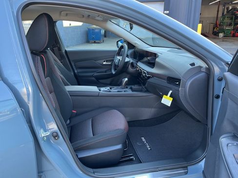 New 2026 Nissan Sentra SR w/ Floor Mat Package FWD image 17