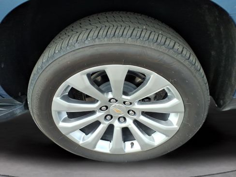 Used 2025 Chevrolet Tahoe Premier AWD/4WD image 10