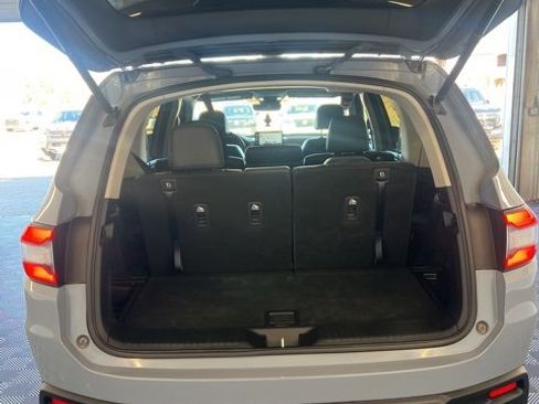 Used 2024 Honda Pilot Touring image 34