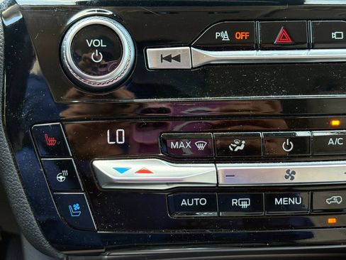 Used 2021 Ford Explorer Limited w/ Equipment Group 301A RWD image 27